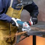 meulage surface métallique avec disque à lamelles